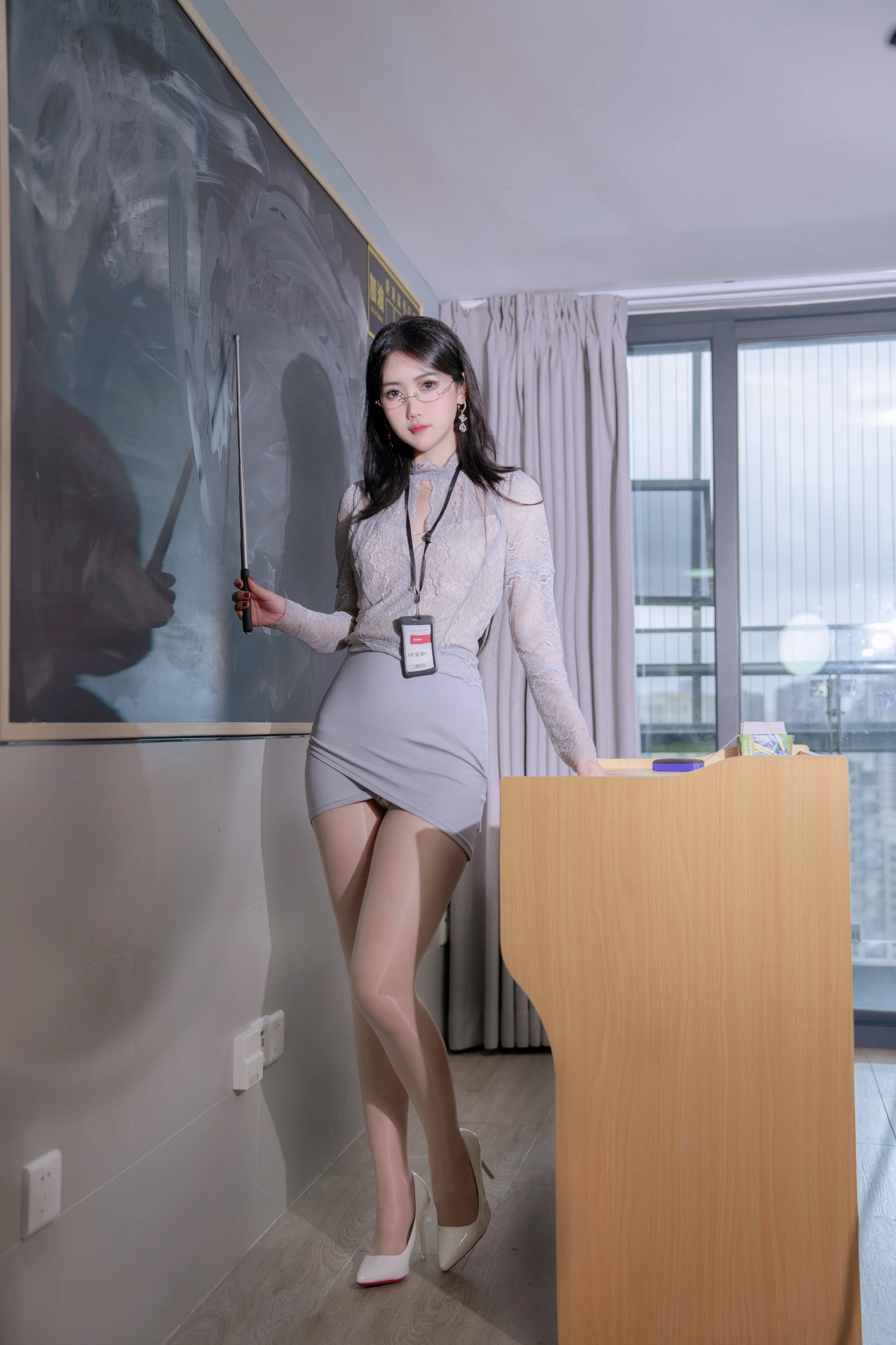 图片[2]-不呆猫 亮丝纯欲教师 59P-COS世界
